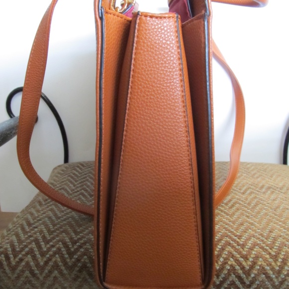Dasein Vegan Leather Large Satchel Style Bag - Gorgeous! - Picture 5 of 9